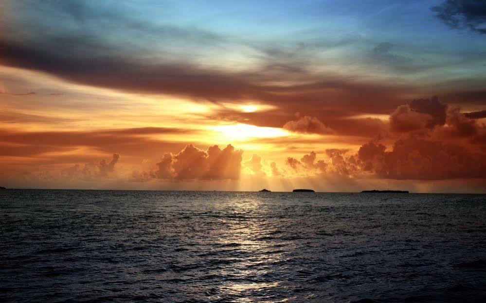 Las Cuevas Beach Lodge Екстериор снимка